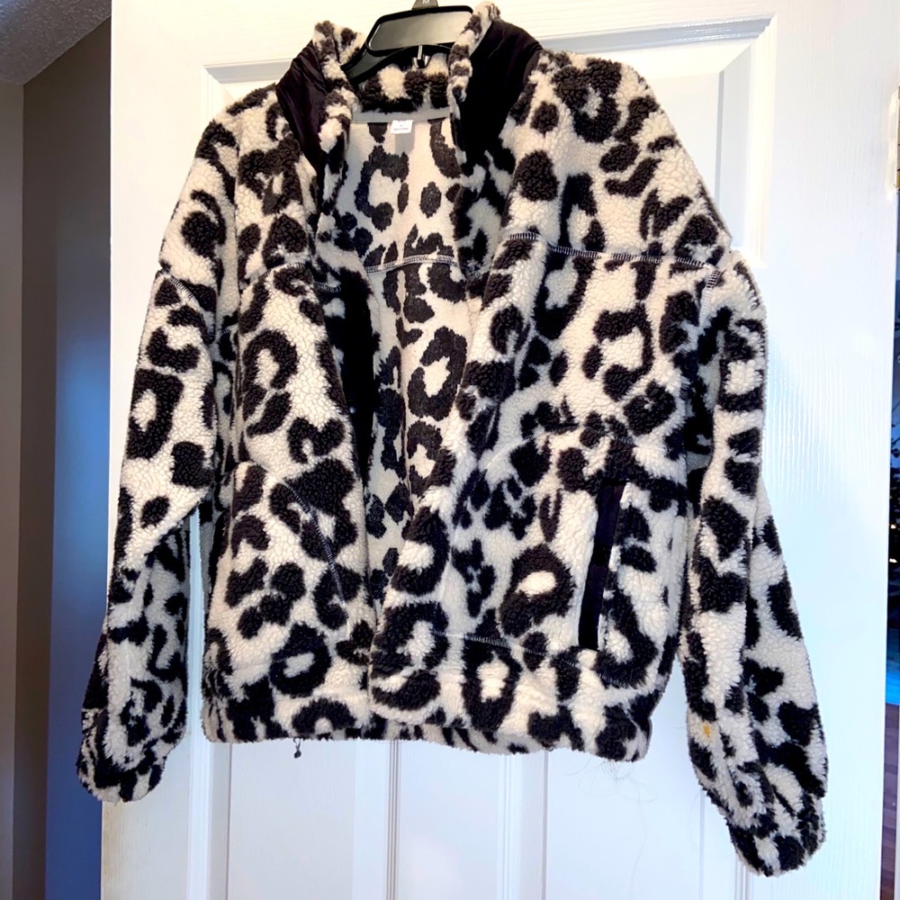 Old navy cheetah print teddy bomber jacket
